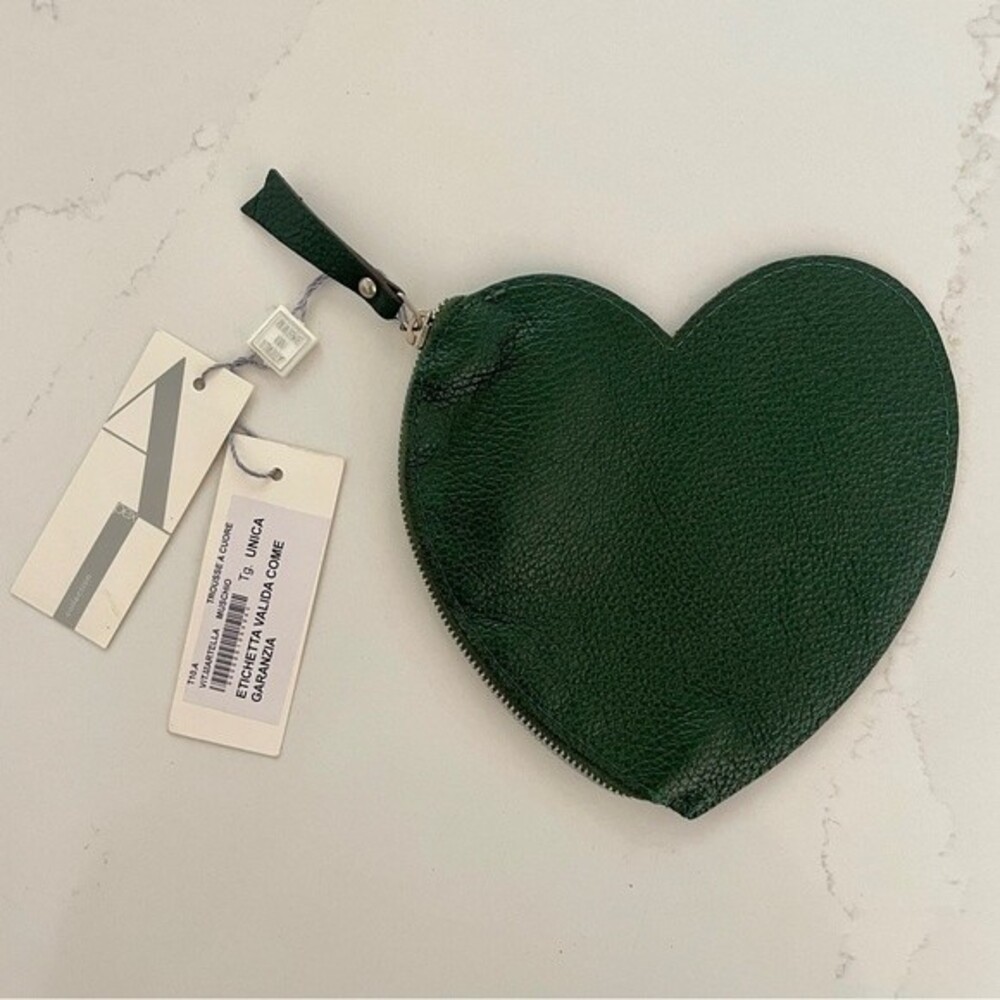 NWT Italian Leather Heart Shaped Hunter Green Zippered Pouch